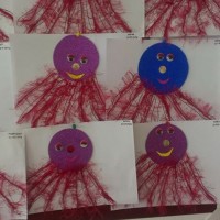 okul öncesınde kağit işler, duvar süsü ,davetiye kartları ,suluboya  çalişması (5841)