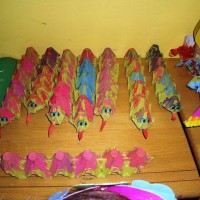 okul öncesınde kağit işler, duvar süsü ,davetiye kartları ,suluboya  çalişması (5857)