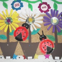 okul öncesınde kağit işler, duvar süsü ,davetiye kartları ,suluboya  çalişması (5881)