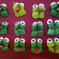 okul öncesınde kağit işler, duvar süsü ,davetiye kartları ,suluboya  çalişması (5894)