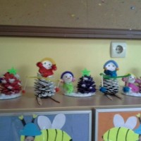 okul öncesınde kağit işler, duvar süsü ,davetiye kartları ,suluboya  çalişması (5921)