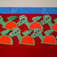 okul öncesınde kağit işler, duvar süsü ,davetiye kartları ,suluboya  çalişması (5948)