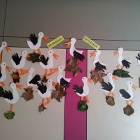 okul öncesınde kağit işler, duvar süsü ,davetiye kartları ,suluboya  çalişması (6044)