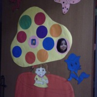 okul öncesınde kağit işler, duvar süsü ,davetiye kartları ,suluboya  çalişması (6047)