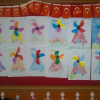 okul öncesınde kağit işler, duvar süsü ,davetiye kartları ,suluboya  çalişması (6052)