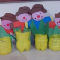 okul öncesınde kağit işler, duvar süsü ,davetiye kartları ,suluboya  çalişması (6147)