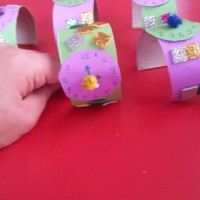 okul öncesınde kağit işler, duvar süsü ,davetiye kartları ,suluboya  çalişması (6177)