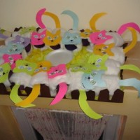 okul öncesınde kağit işler, duvar süsü ,davetiye kartları ,suluboya  çalişması (6181)