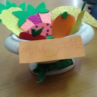 okul öncesınde kağit işler, duvar süsü ,davetiye kartları ,suluboya  çalişması (6186)