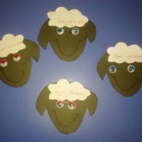 okul öncesınde kağit işler, duvar süsü ,davetiye kartları ,suluboya  çalişması (6219)