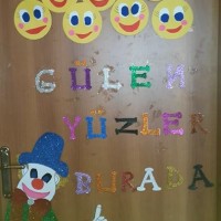 okul öncesınde kağit işler, duvar süsü ,davetiye kartları ,suluboya  çalişması (6230)