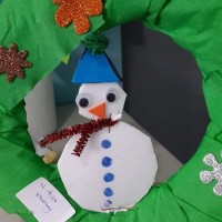 okul öncesınde kağit işler, duvar süsü ,davetiye kartları ,suluboya  çalişması (6364)