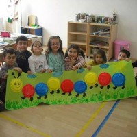 okul öncesınde kağit işler, duvar süsü ,davetiye kartları ,suluboya  çalişması (6365)