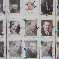 okul öncesınde kağit işler, duvar süsü ,davetiye kartları ,suluboya  çalişması (6397)