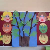 okul öncesınde kağit işler, duvar süsü ,davetiye kartları ,suluboya  çalişması (6475)