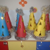 okul öncesınde kağit işler, duvar süsü ,davetiye kartları ,suluboya  çalişması (6569)