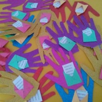 okul öncesınde kağit işler, duvar süsü ,davetiye kartları ,suluboya  çalişması (6583)