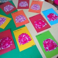 okul öncesınde kağit işler, duvar süsü ,davetiye kartları ,suluboya  çalişması (6735)