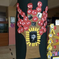 okul öncesınde kağit işler, duvar süsü ,davetiye kartları ,suluboya  çalişması (6767)