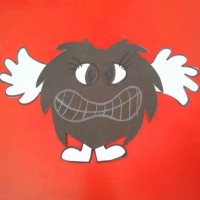 okul öncesınde kağit işler, duvar süsü ,davetiye kartları ,suluboya  çalişması (6825)