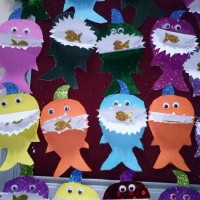 okul öncesınde kağit işler, duvar süsü ,davetiye kartları ,suluboya  çalişması (6891)