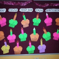 okul öncesınde kağit işler, duvar süsü ,davetiye kartları ,suluboya  çalişması (6909)