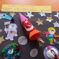 okul öncesınde kağit işler, duvar süsü ,davetiye kartları ,suluboya  çalişması (6915)