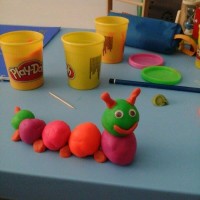 okul öncesınde kağit işler, duvar süsü ,davetiye kartları ,suluboya  çalişması (6925)