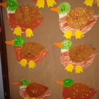 okul öncesınde kağit işler, duvar süsü ,davetiye kartları ,suluboya  çalişması (6983)