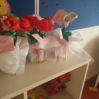 okul öncesınde kağit işler, duvar süsü ,davetiye kartları ,suluboya  çalişması (7007)