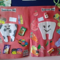 okul öncesınde kağit işler, duvar süsü ,davetiye kartları ,suluboya  çalişması (7031)