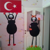 okul öncesınde kağit işler, duvar süsü ,davetiye kartları ,suluboya  çalişması (7056)