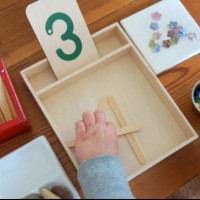 sanat etkınlığı ,boyama çalişması ,artık materyal (467)