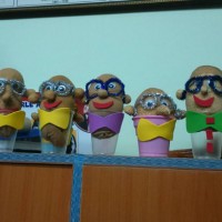 sanat etkınlığı ,boyama çalişması ,artık materyal (73)