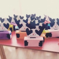 Artık Materyaller,Proje Çalişması, Sınıf Süsleme ,Kapı Süsü, Sayı Birleştirme,Arı Çalişması ,Balık  ,Kuş ,Baykuş,Maymun ,Kurbağa  Çalişması(1784)