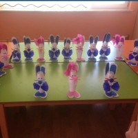 Artık Materyaller,Proje Çalişması, Sınıf Süsleme ,Kapı Süsü, Sayı Birleştirme,Arı Çalişması ,Balık  ,Kuş ,Baykuş,Maymun ,Kurbağa  Çalişması(1866)