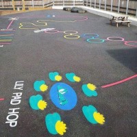 okul öncesinde boyma çalişması ve sanat etkinliği  (385)